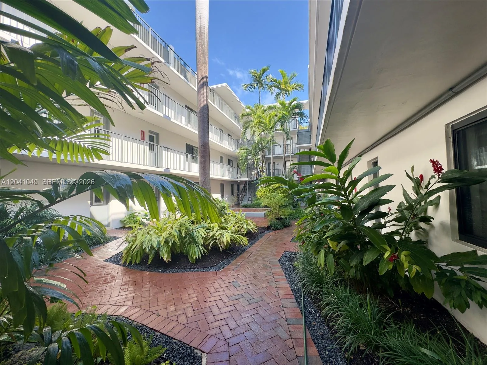 3242 Mary St # S115, Miami, FL 33133