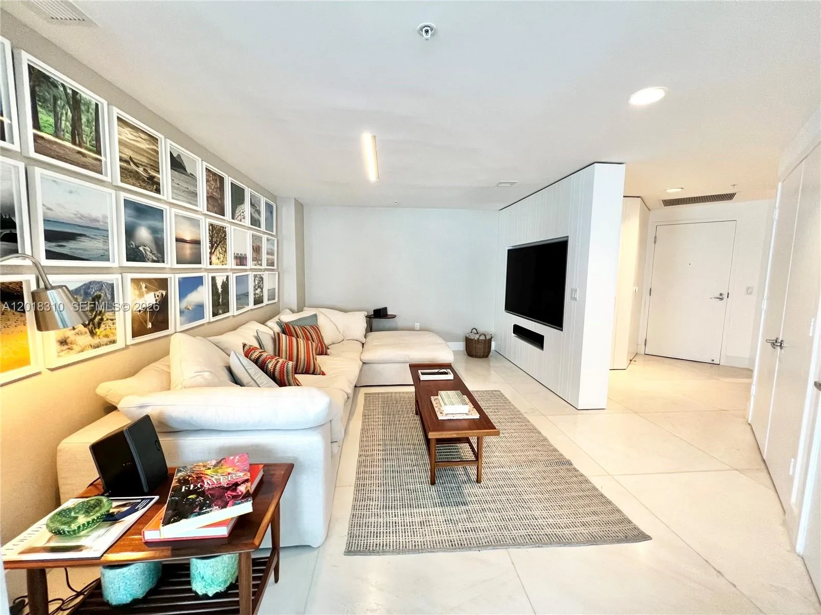 17111 Biscayne Blvd # 1102, North Miami Beach, FL 33160
