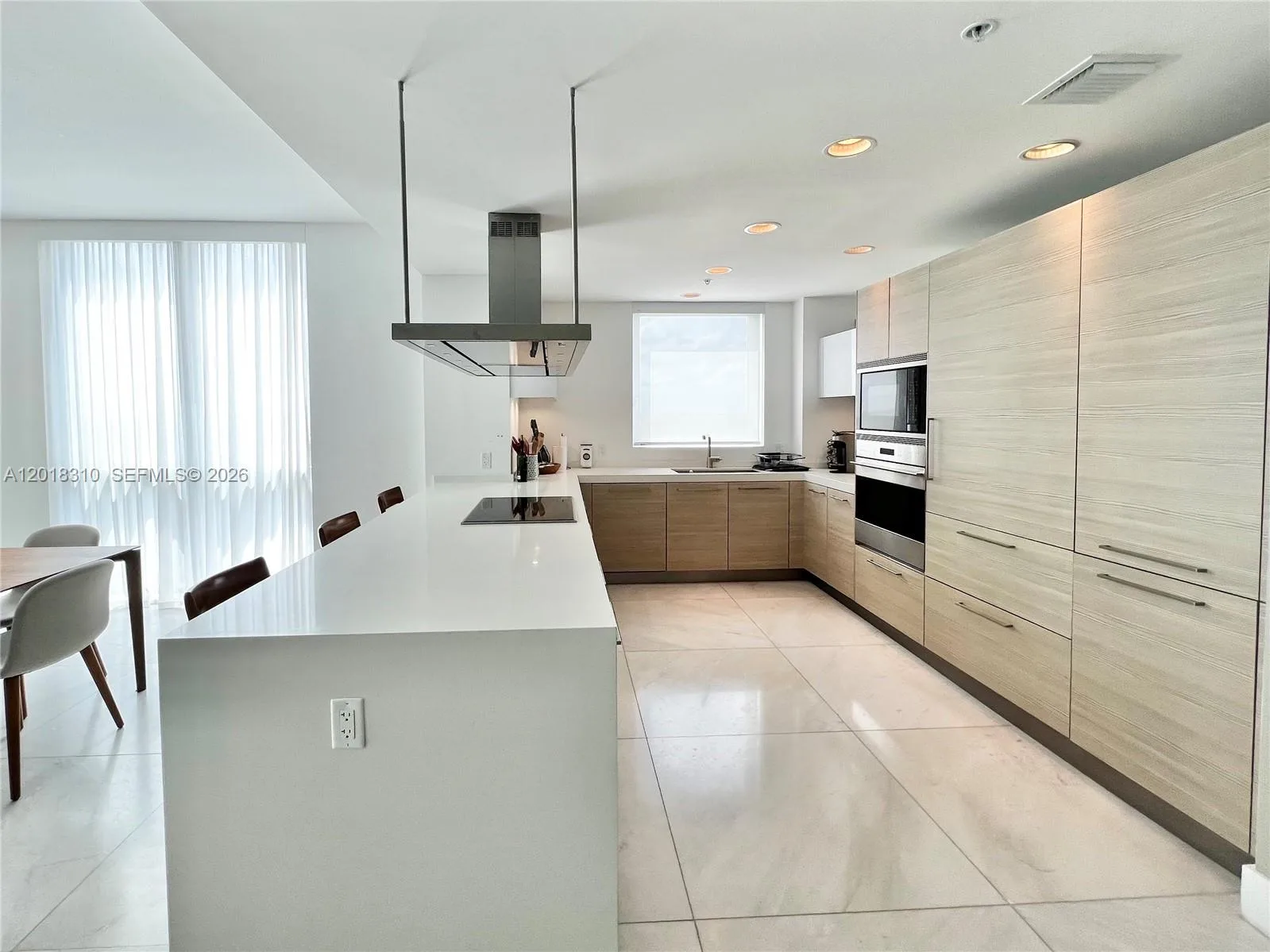 17111 Biscayne Blvd # 1102, North Miami Beach, FL 33160 photo 12
