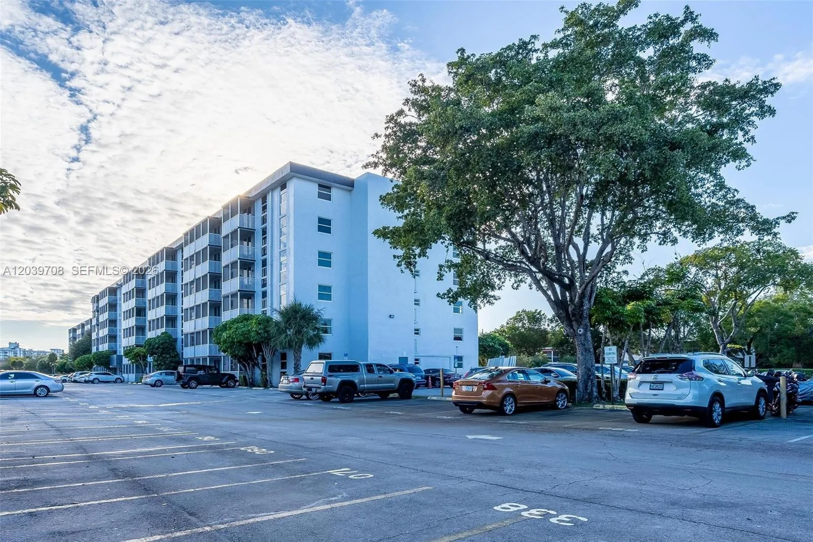 16851 NE 23rd Ave # A308, North Miami Beach, FL 33160