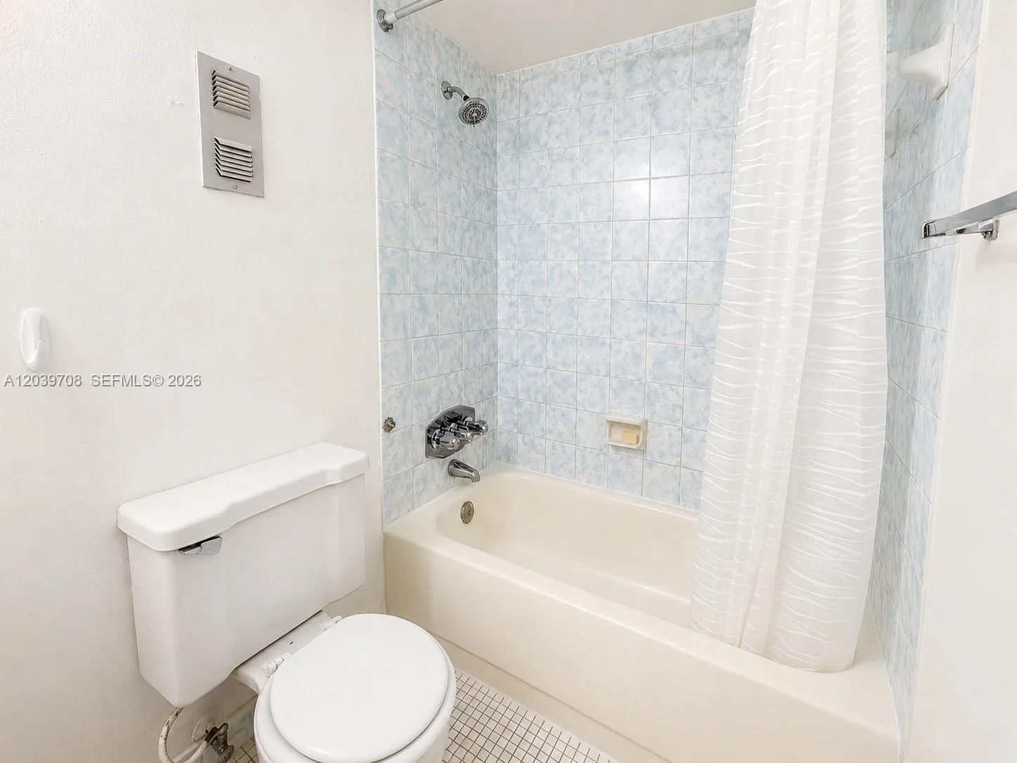 16851 NE 23rd Ave # A308, North Miami Beach, FL 33160 photo 10