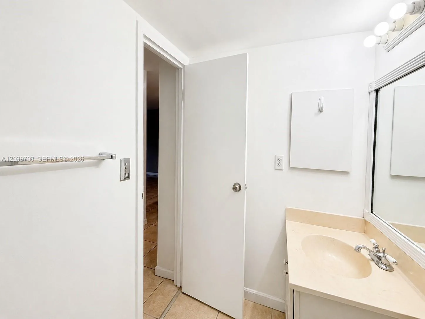 16851 NE 23rd Ave # A308, North Miami Beach, FL 33160 photo 11