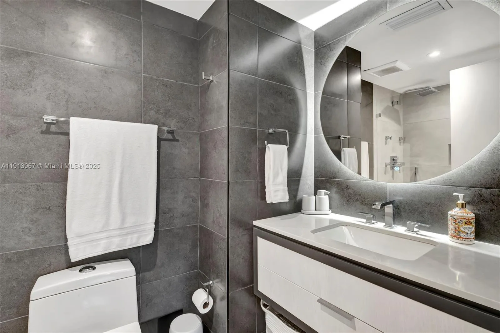 2301 Collins Ave # 634, Miami Beach, FL 33139 photo 7