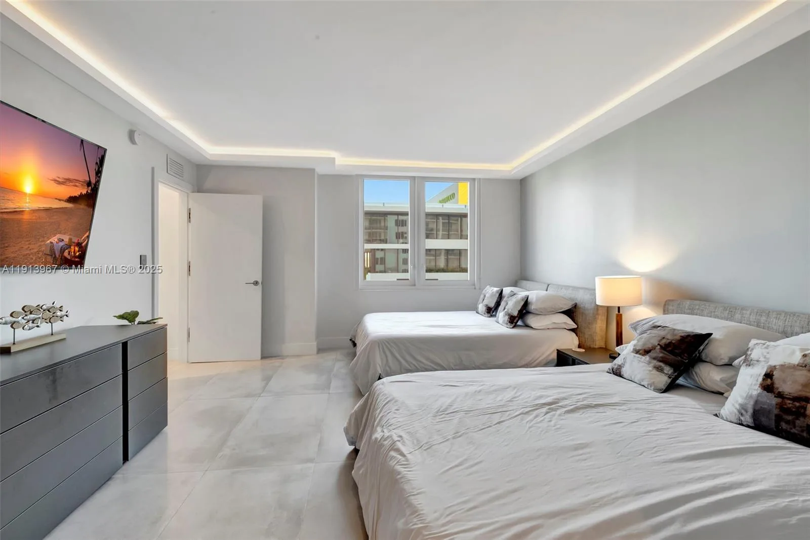 2301 Collins Ave # 634, Miami Beach, FL 33139 photo 9