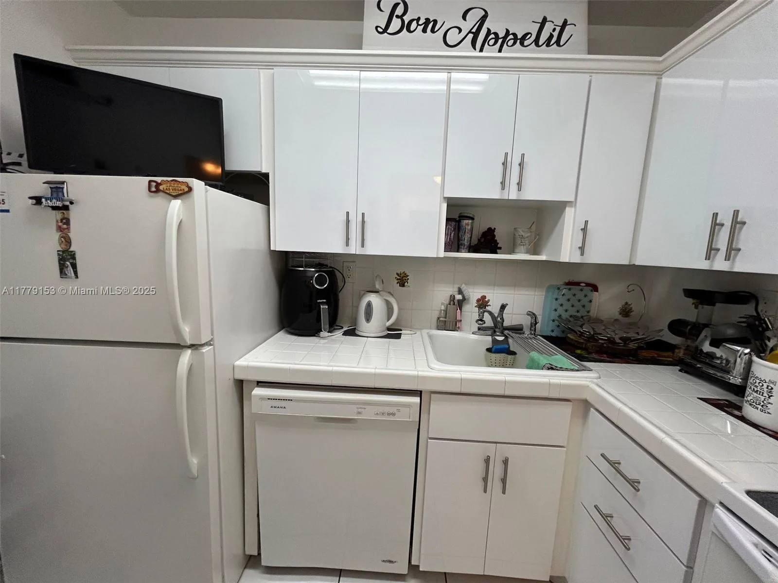 2899 Collins Ave # 1233, Miami Beach, FL 33140 photo 13