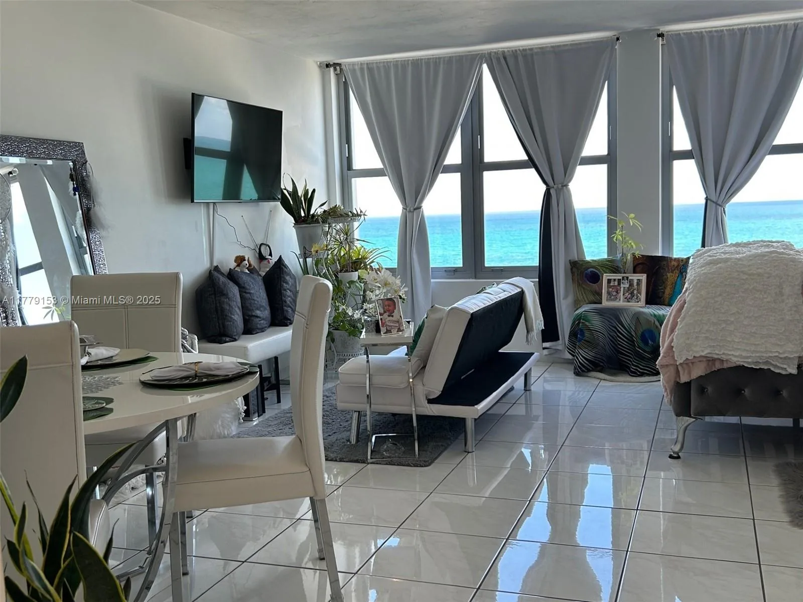 2899 Collins Ave # 1233, Miami Beach, FL 33140 photo 4