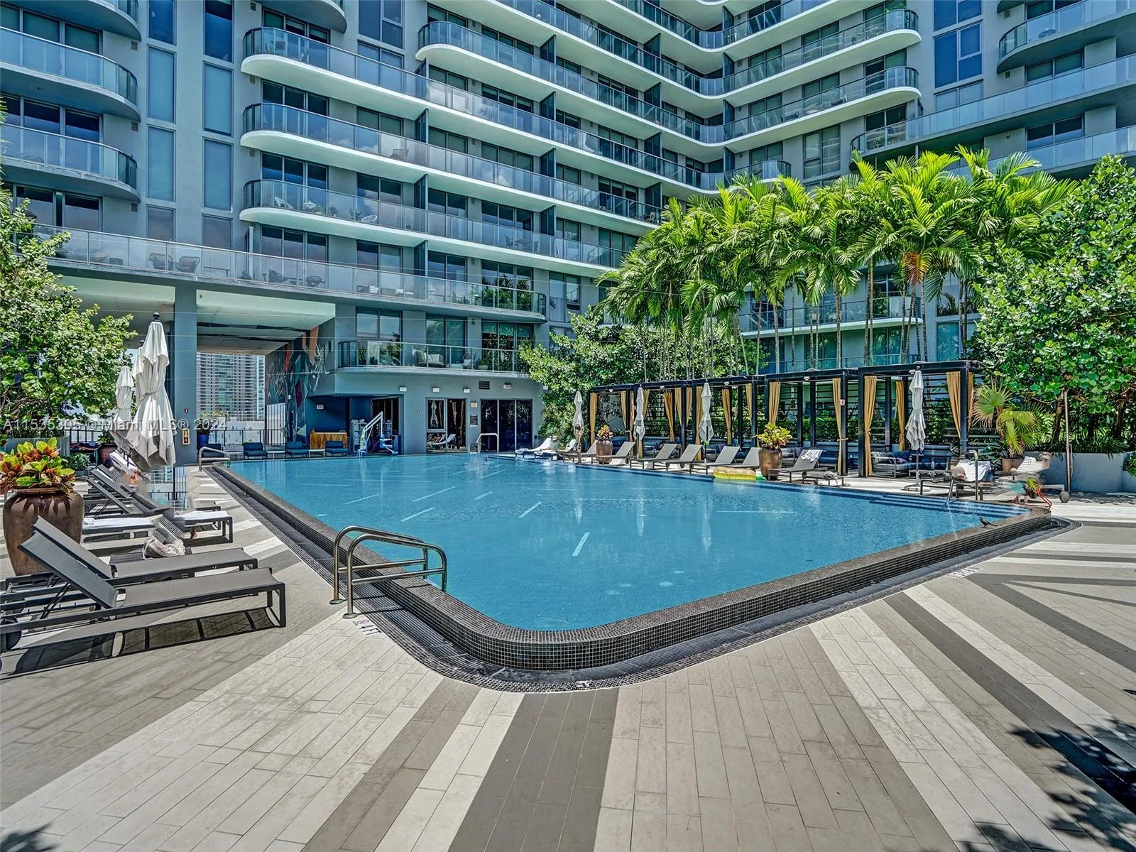 121 NE 34th St # 1801, Miami, FL 33137 photo 5