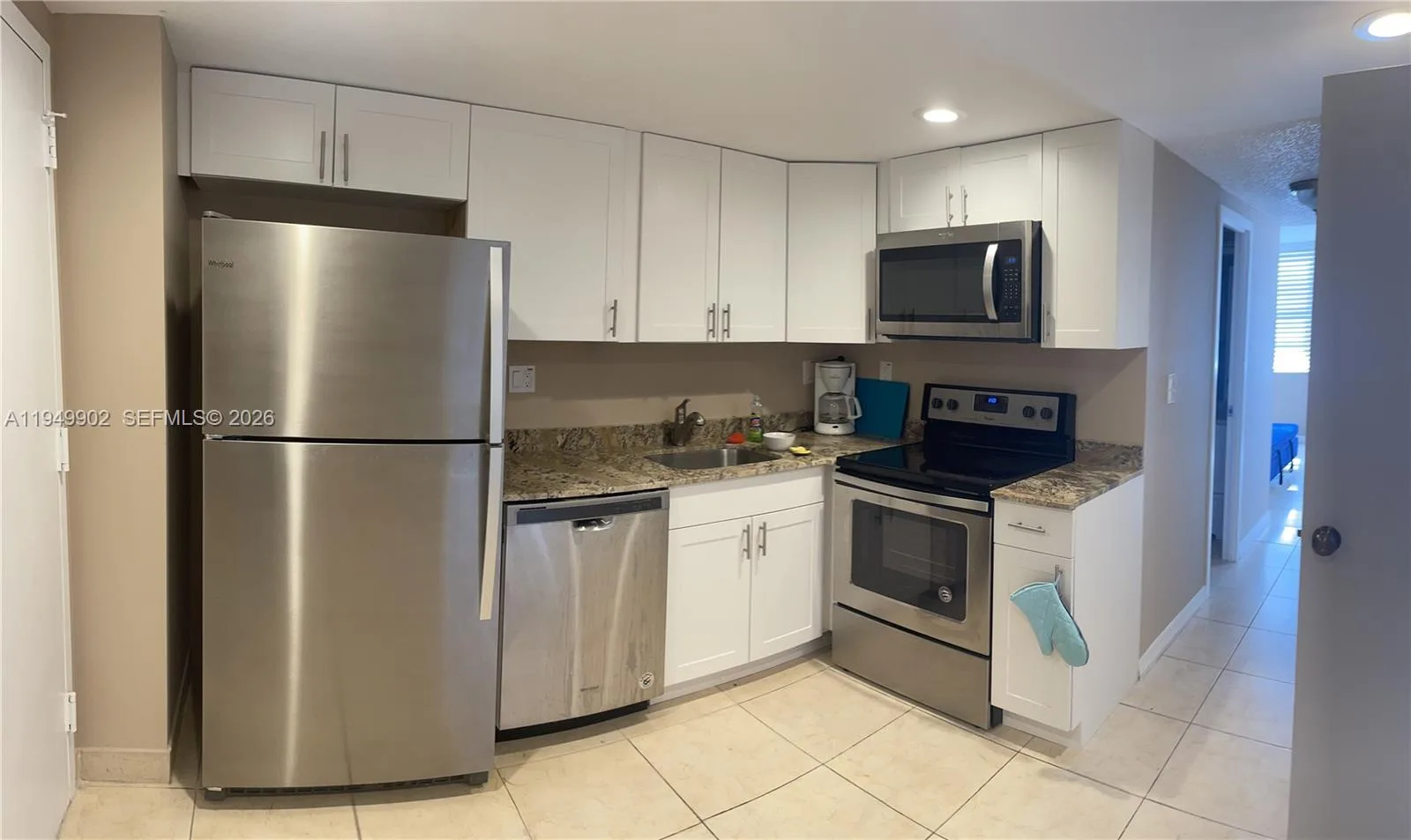 251 174th St # 2211, Sunny Isles Beach, FL 33160 photo 2