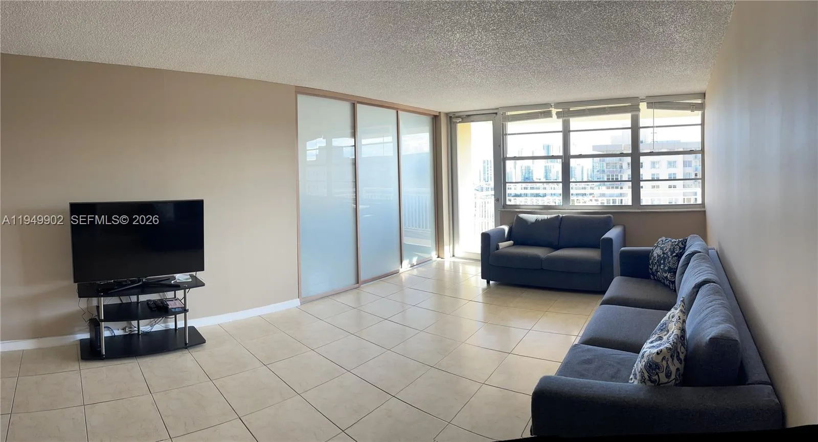 251 174th St # 2211, Sunny Isles Beach, FL 33160 photo 6