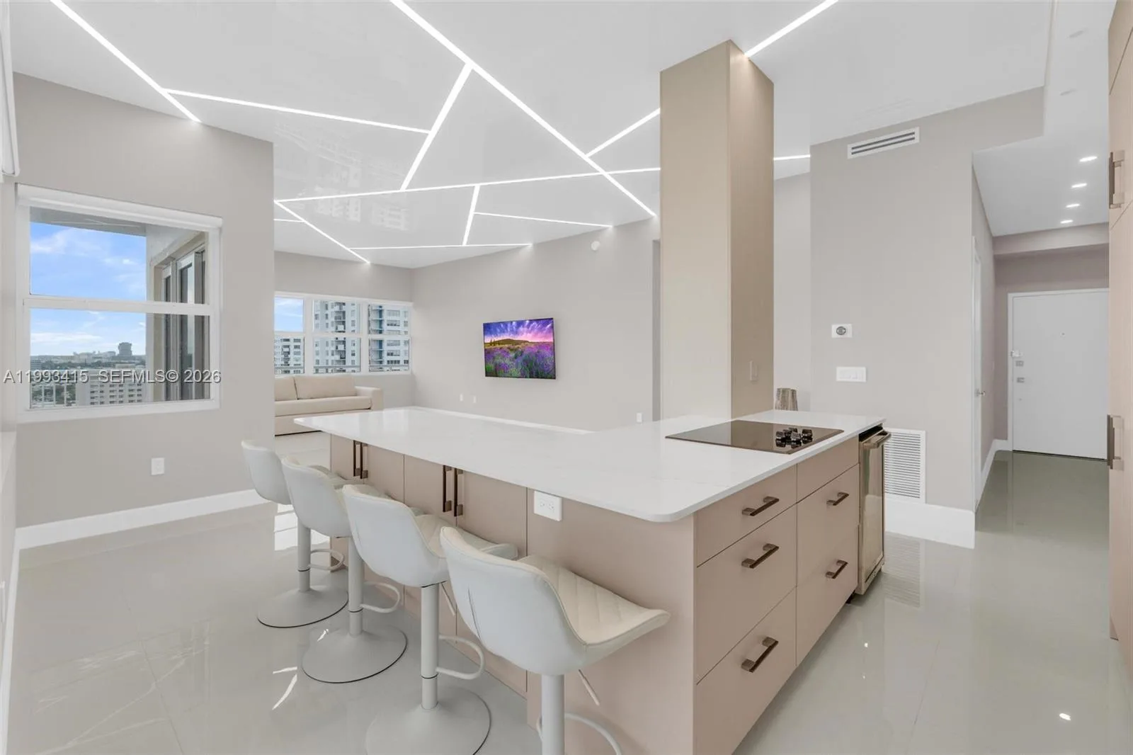 18011 Biscayne Blvd # PH04, Aventura, FL 33160