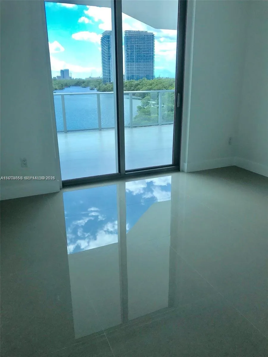 17111 Biscayne Blvd # 408, North Miami Beach, FL 33160 photo 7