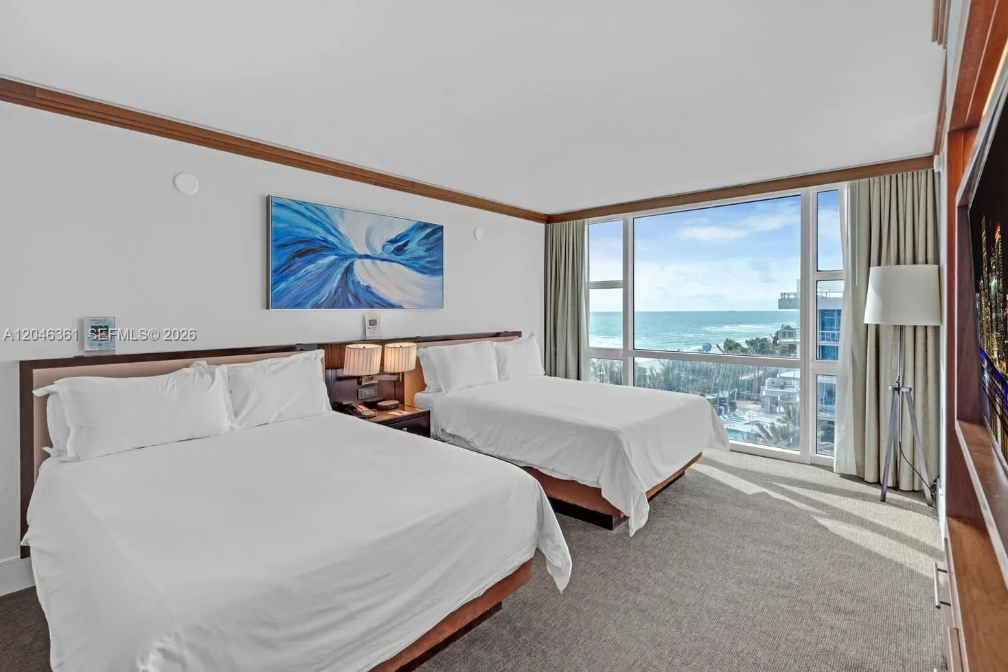 6801 Collins Ave # 608 (door 616), Miami Beach, FL 33141