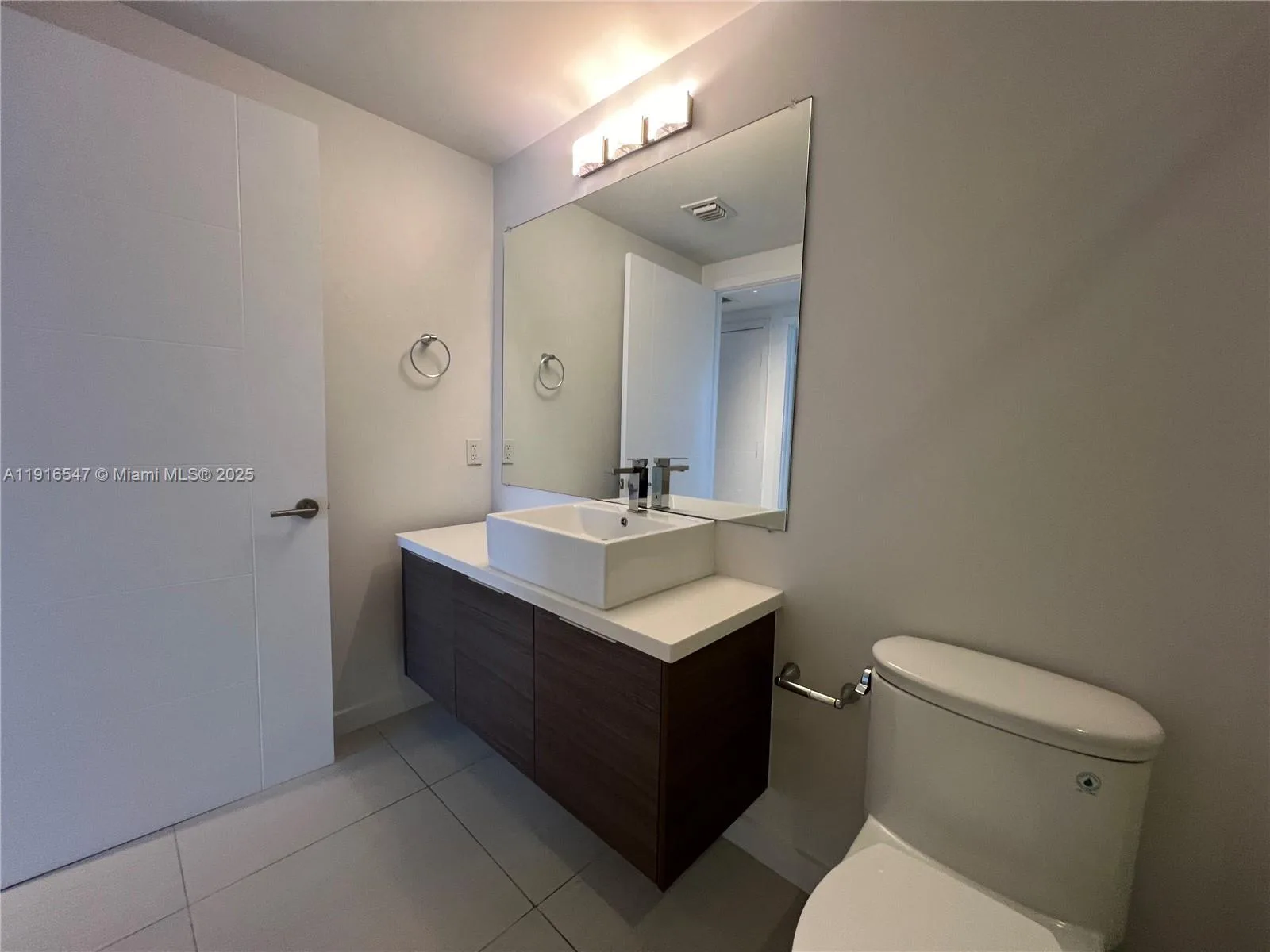 1010 SW 2nd Ave # 1610, Miami, FL 33130 photo 7