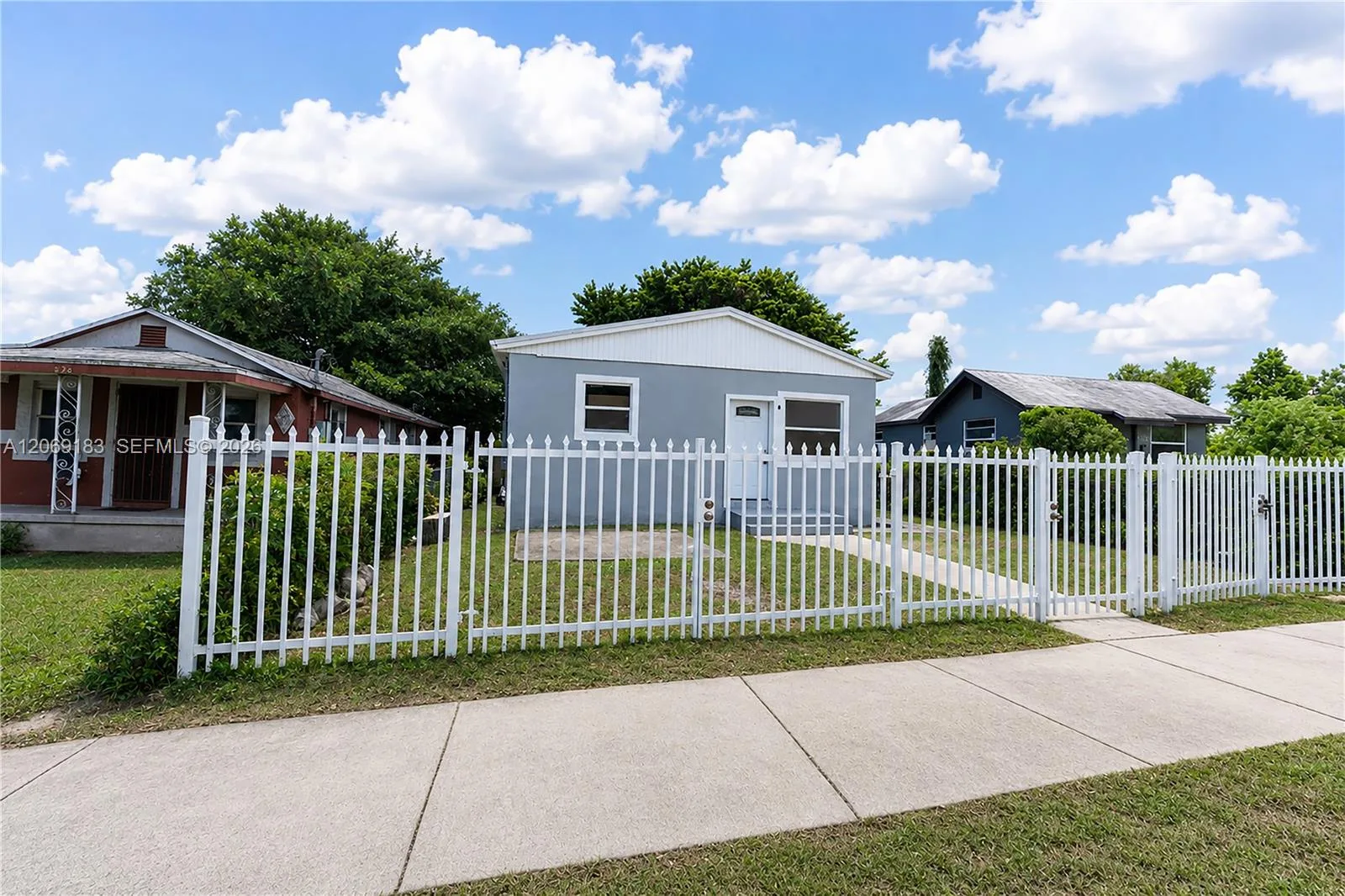 1780 NW 73rd St, Miami, FL 33147 photo 2
