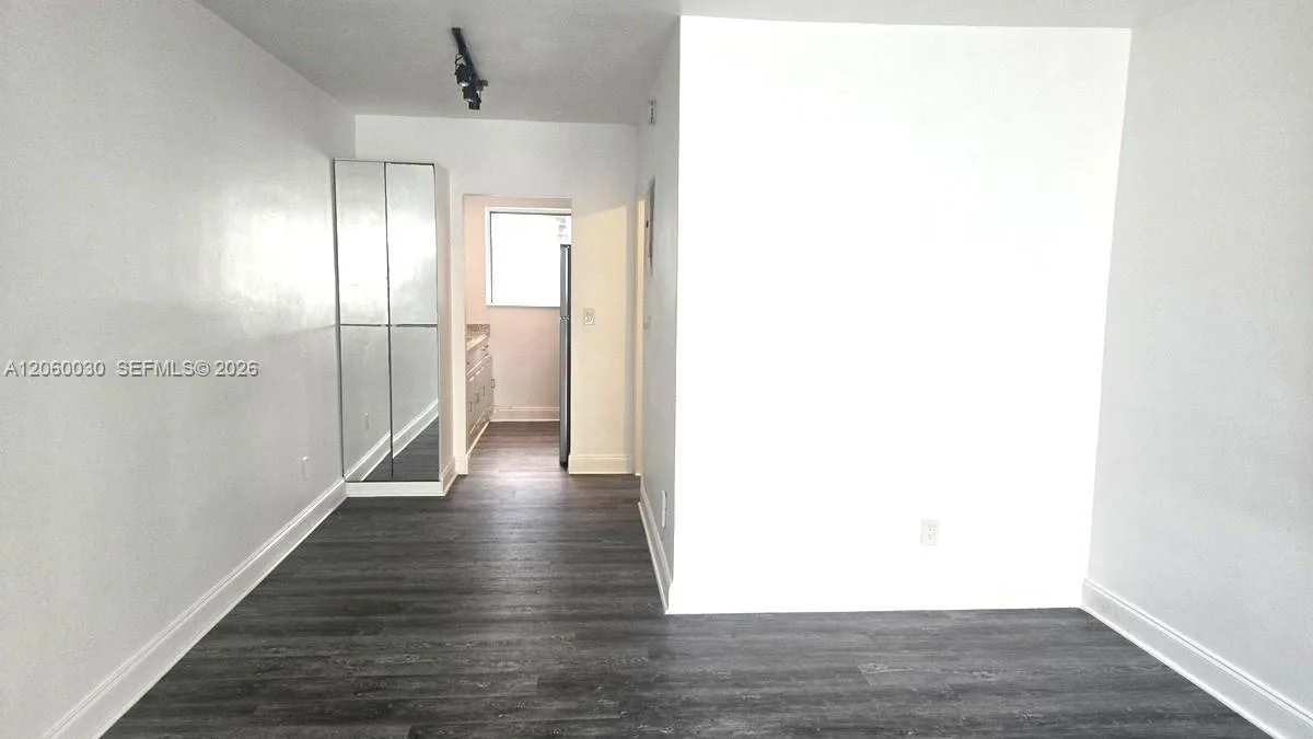 7720 Harding Ave # 9, Miami Beach, FL 33141