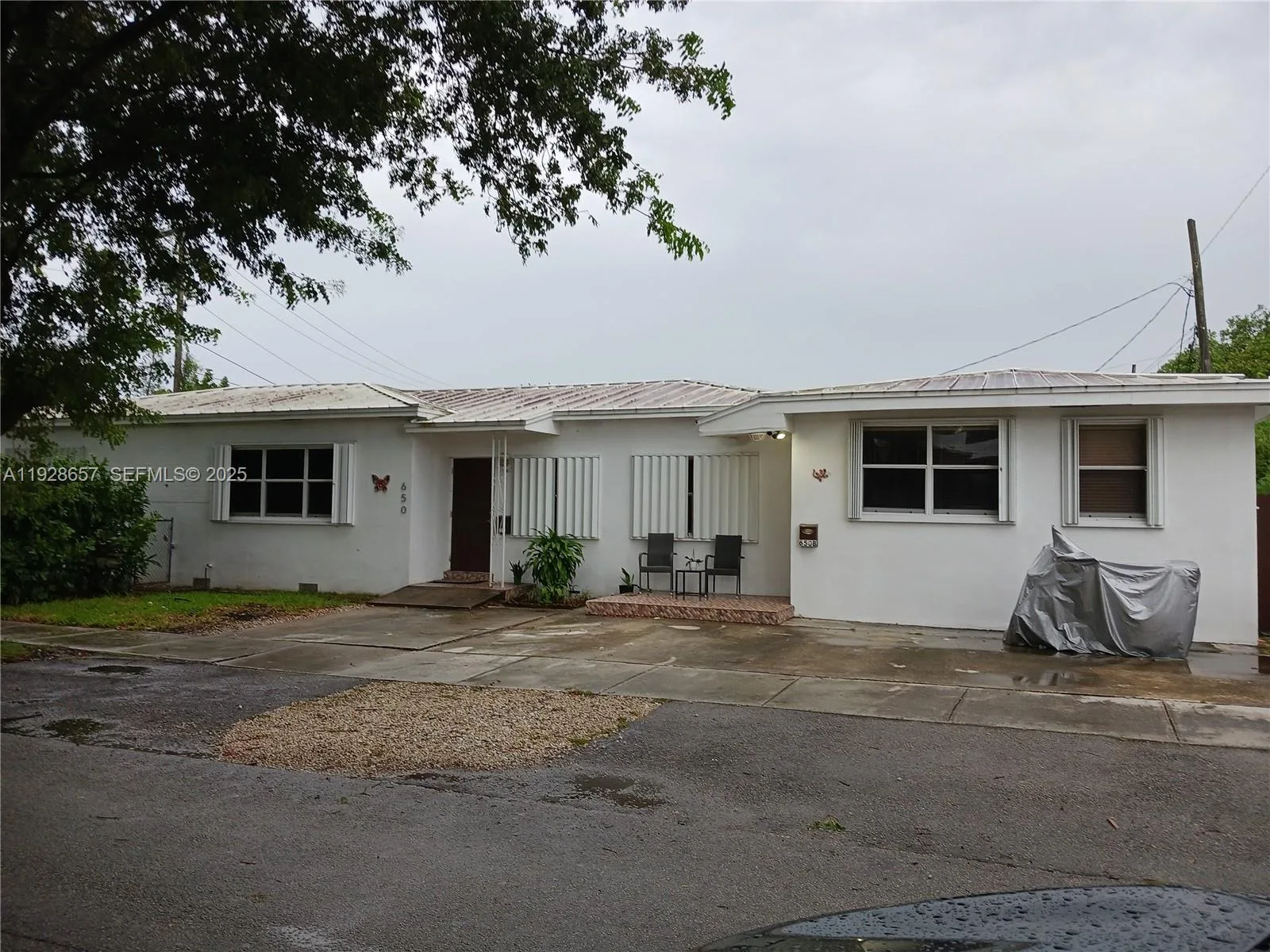 650 SW 44th Ct, Miami, FL 33134