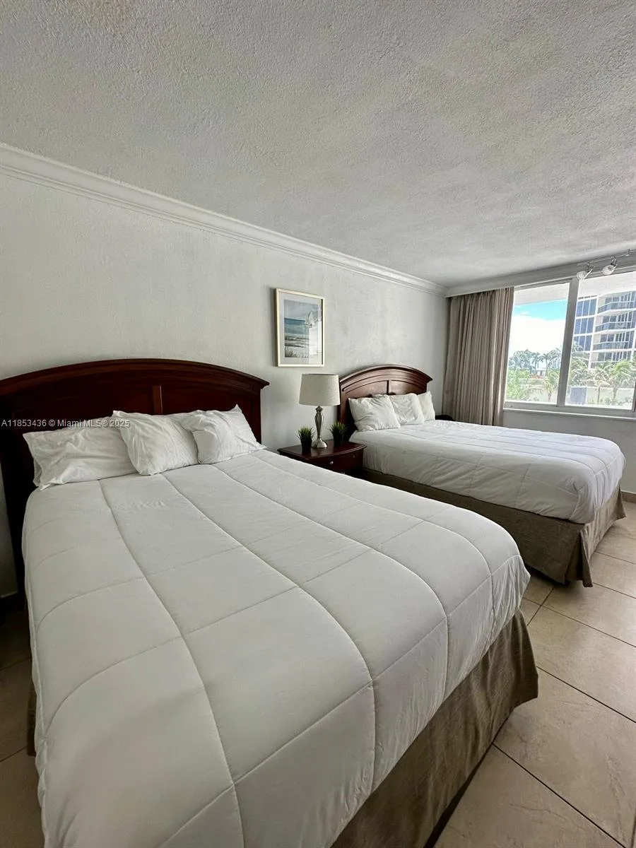 19201 Collins Ave # 108, Sunny Isles Beach, FL 33160 photo 9