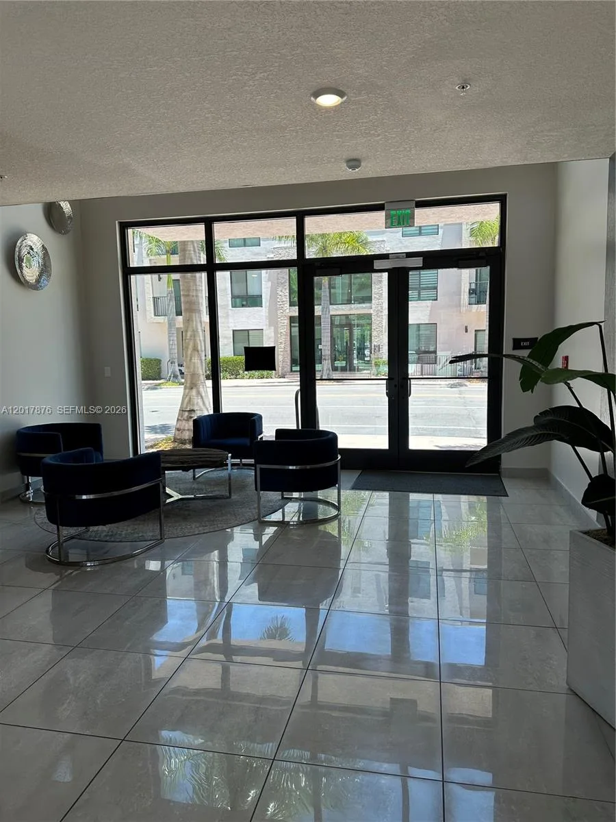 8201 NW 41st St # D-203, Doral, FL 33166 photo 3