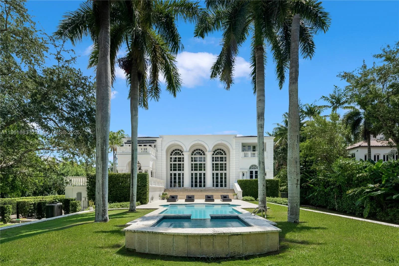 26 Tahiti Beach Island Rd, Coral Gables, FL 33143 photo 2