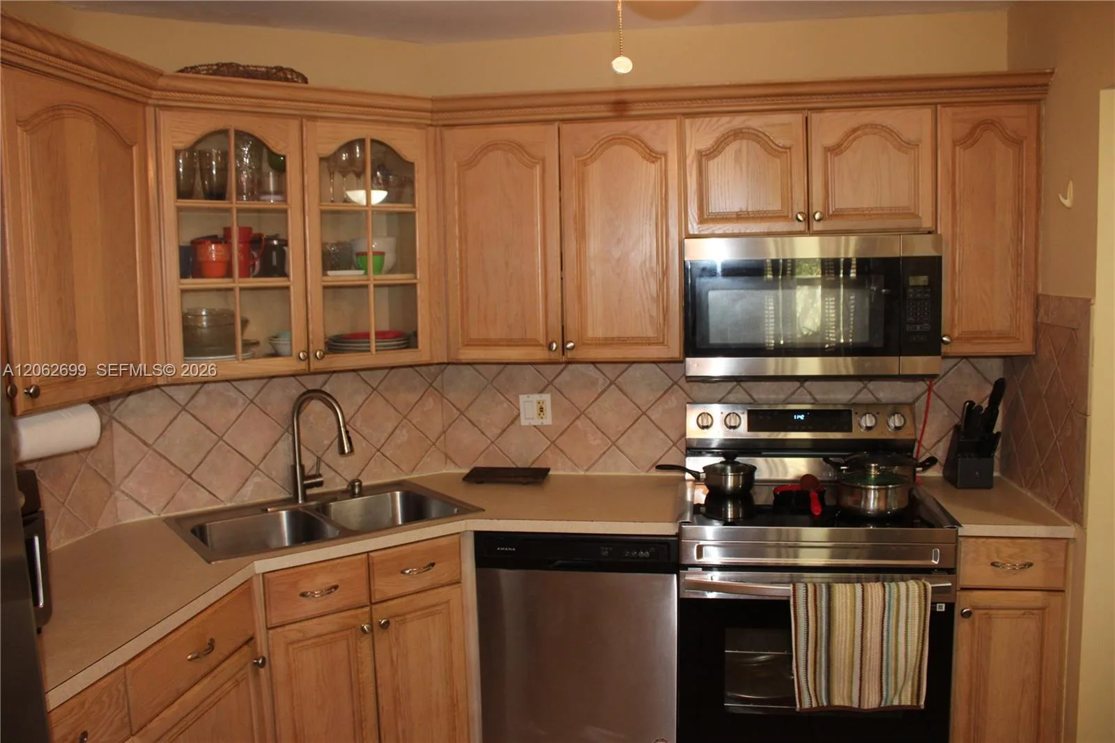 6301 N Fall Circle Dr # 410, Lauderhill, FL 33319 photo 2