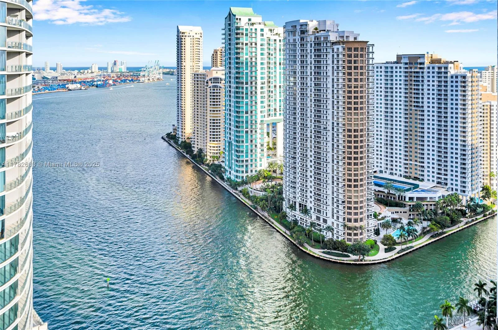 200 Biscayne Boulevard Way # 3307, Miami, FL 33131