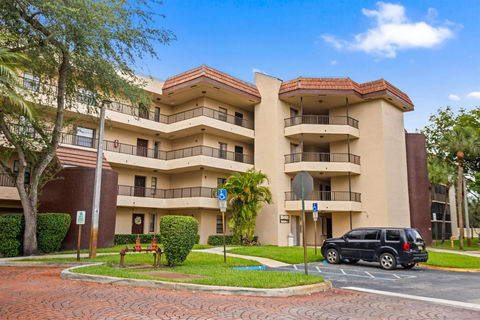 10401 W Broward Boulevard # 209, Plantation, FL 33324