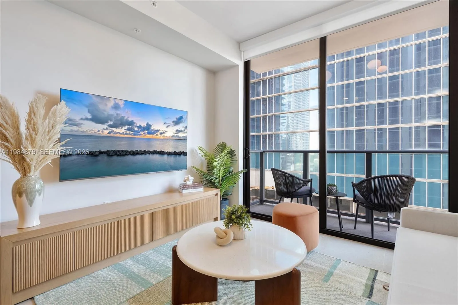 11 NE 6th St # 1805, Miami, FL 33132 photo 2