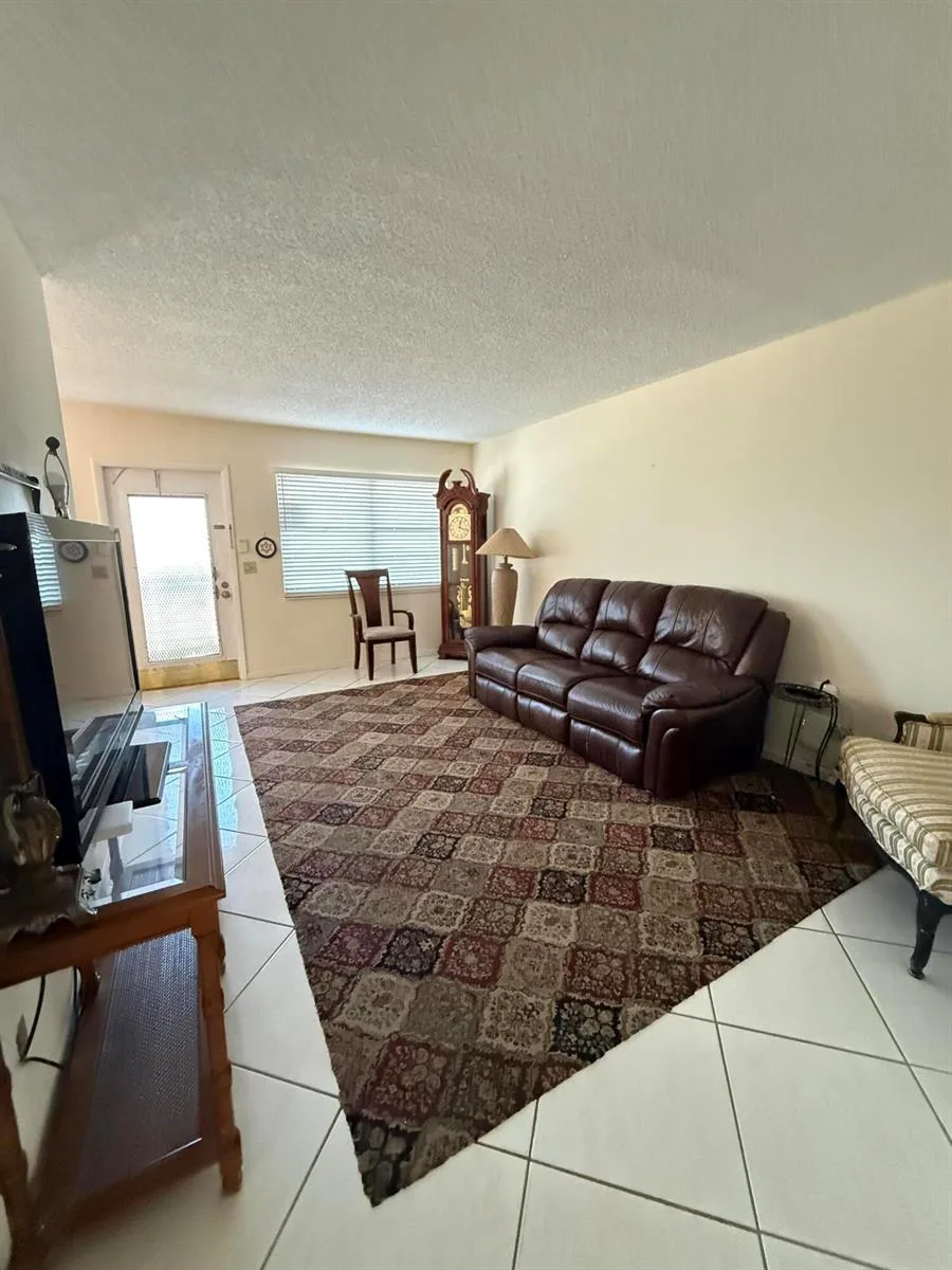 3018 WOLVERTON A E # 3018, Boca Raton, FL 33434