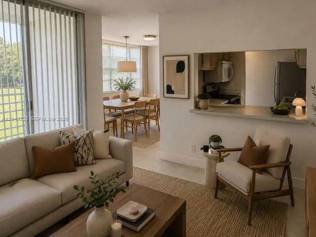 9441 Live Oak Pl # 209, Davie, FL 33324