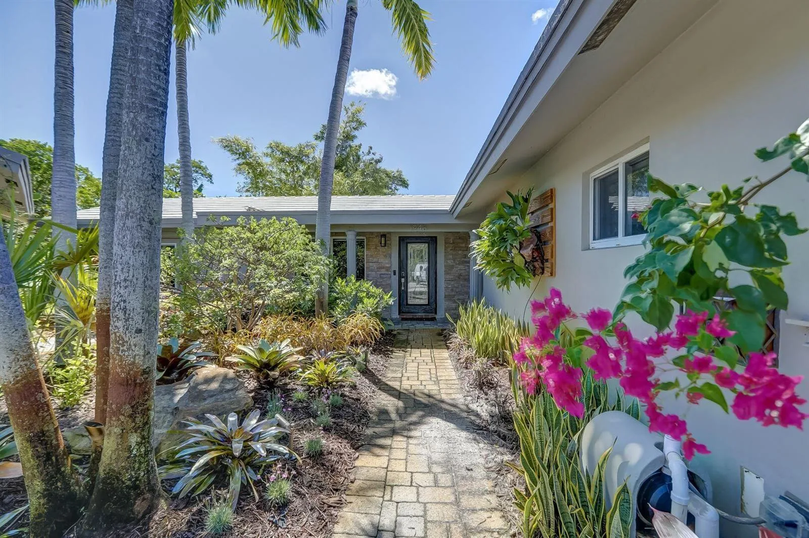 1948 NE 7TH Terrace, Wilton Manors, FL 33305 photo 2