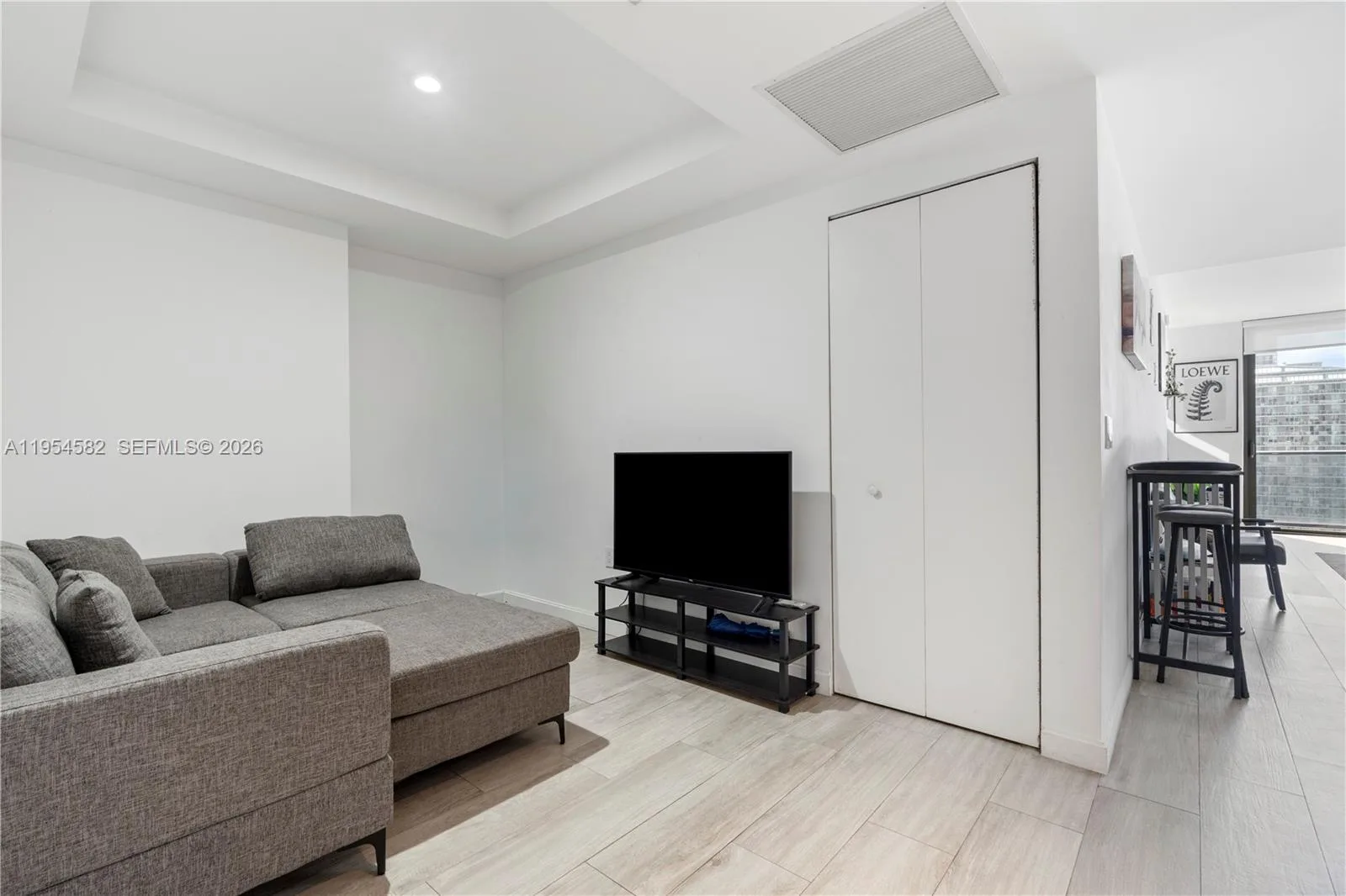 55 SW 9th St # 3005, Miami, FL 33130 photo 8