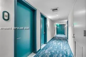 77 SE 5th St # 1514, Miami, FL 33131 photo 9