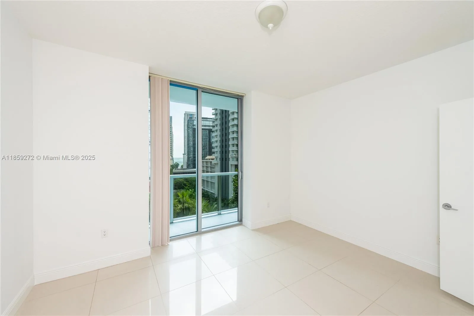 79 SW 12th St # 1107-S, Miami, FL 33130 photo 9