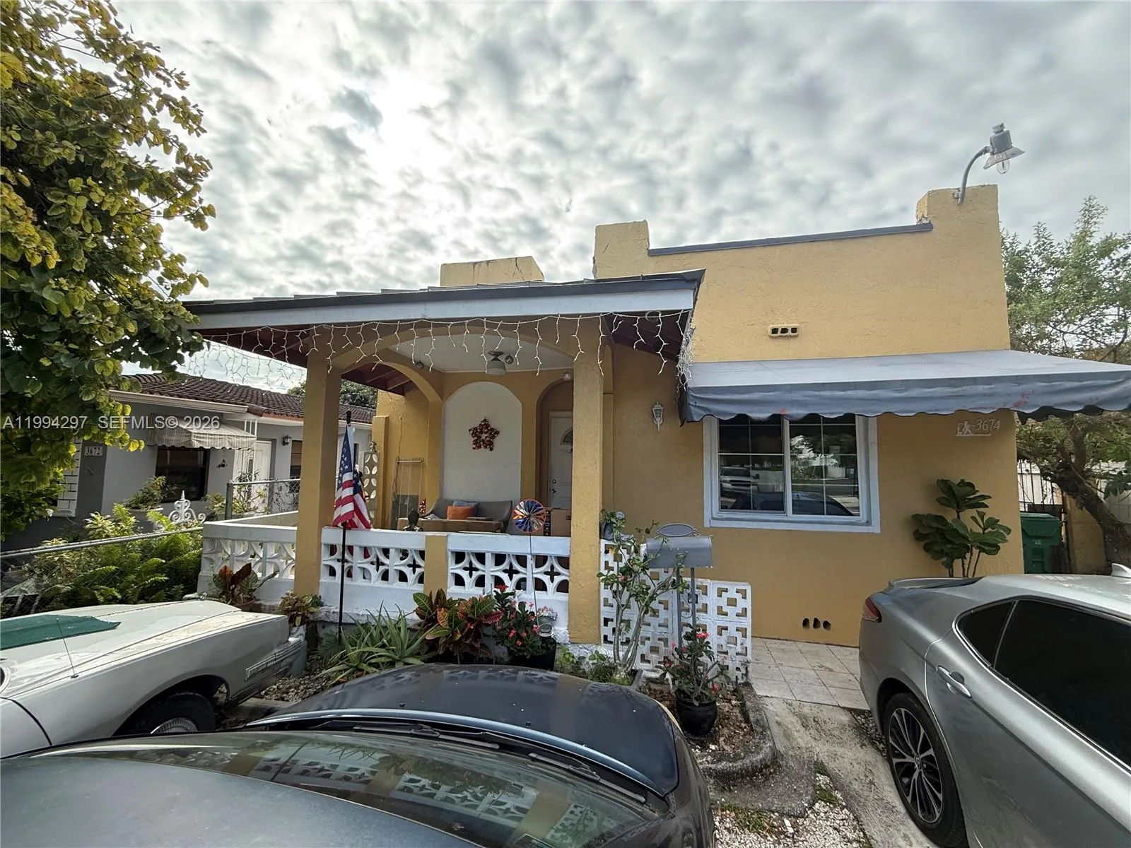 3674 SW 25th St, Miami, FL 33133