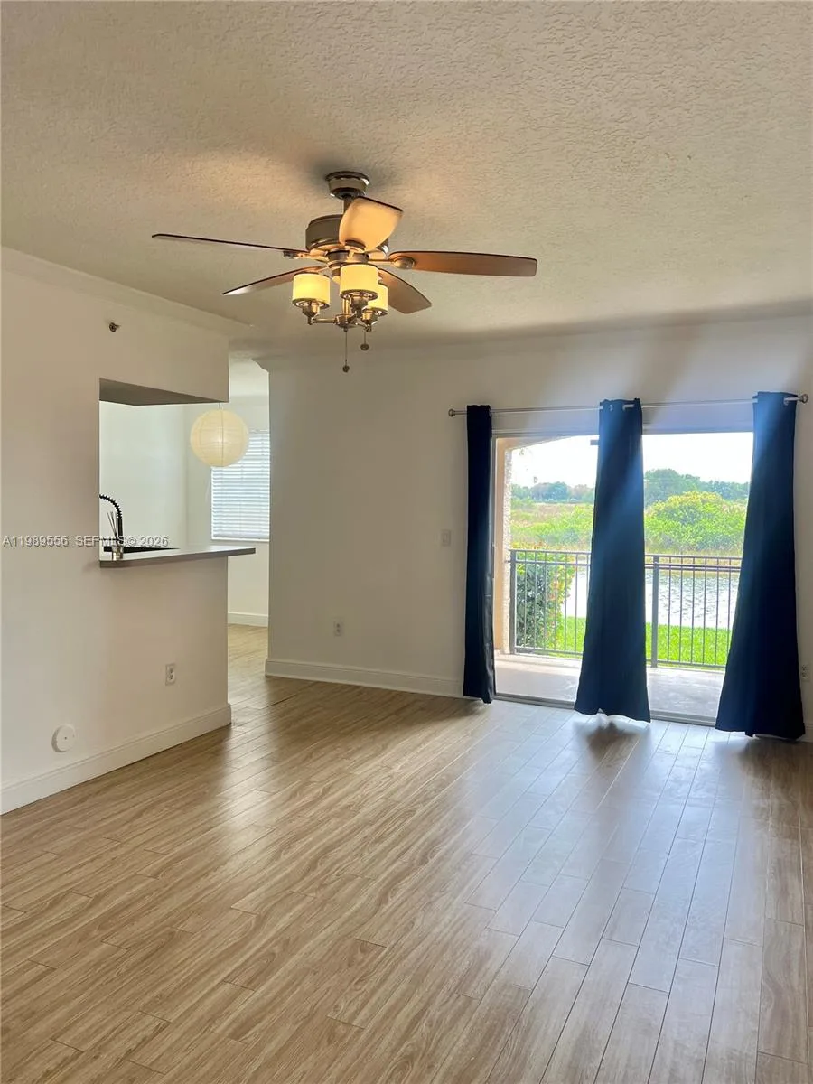 11650 SW 2nd St # 16102, Pembroke Pines, FL 33025 photo 7