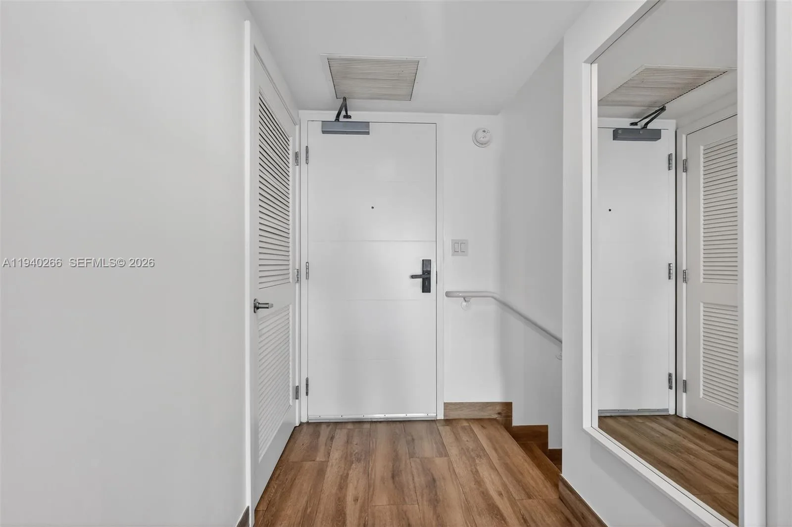 400 Sunny Isles Blvd # 1207, Sunny Isles Beach, FL 33160 photo 9