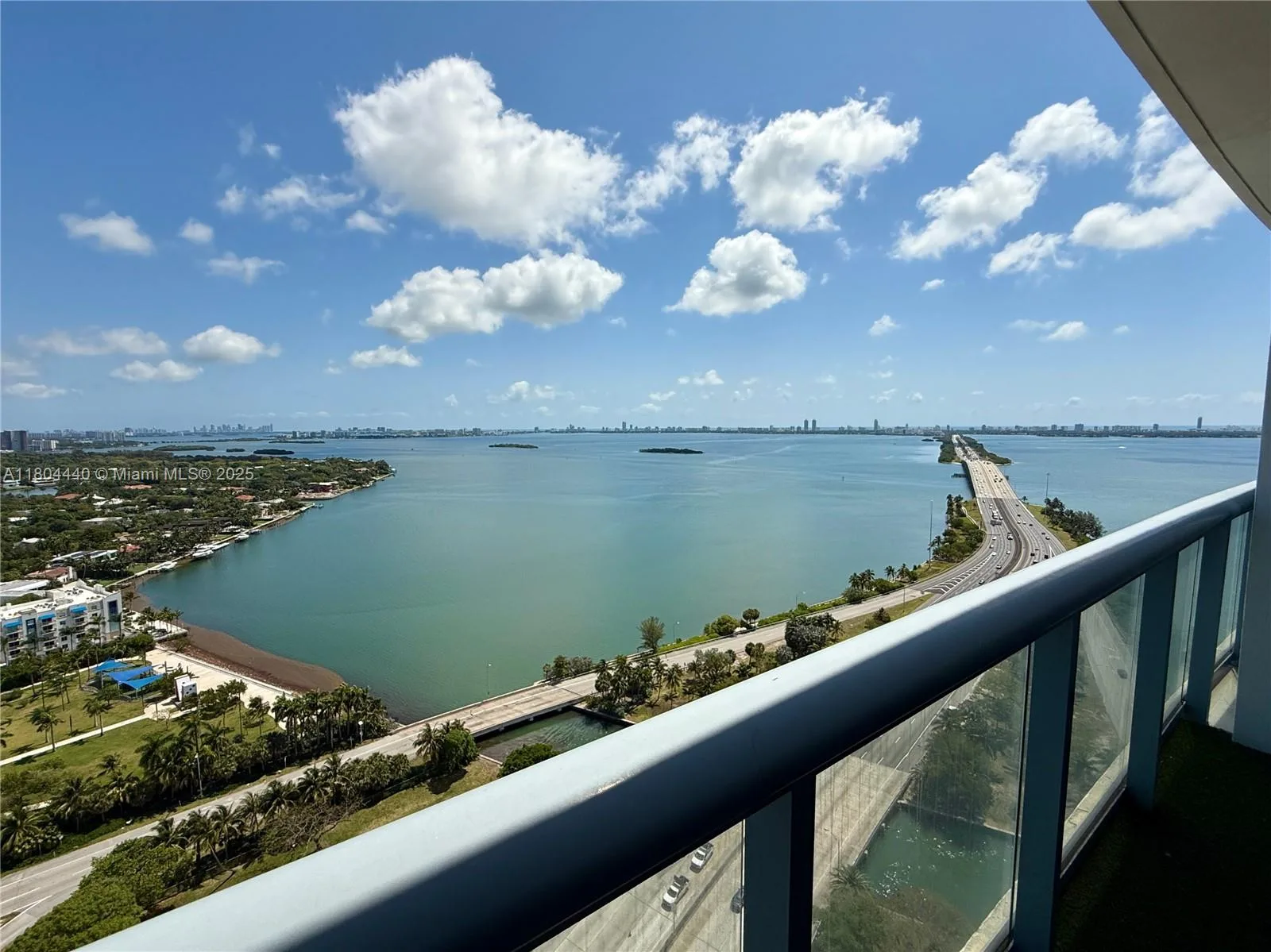601 NE 36th St # 2608, Miami, FL 33137 photo 2