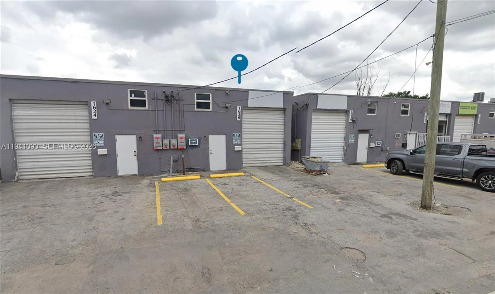 1626 W 33rd Pl, Hialeah, FL 33012