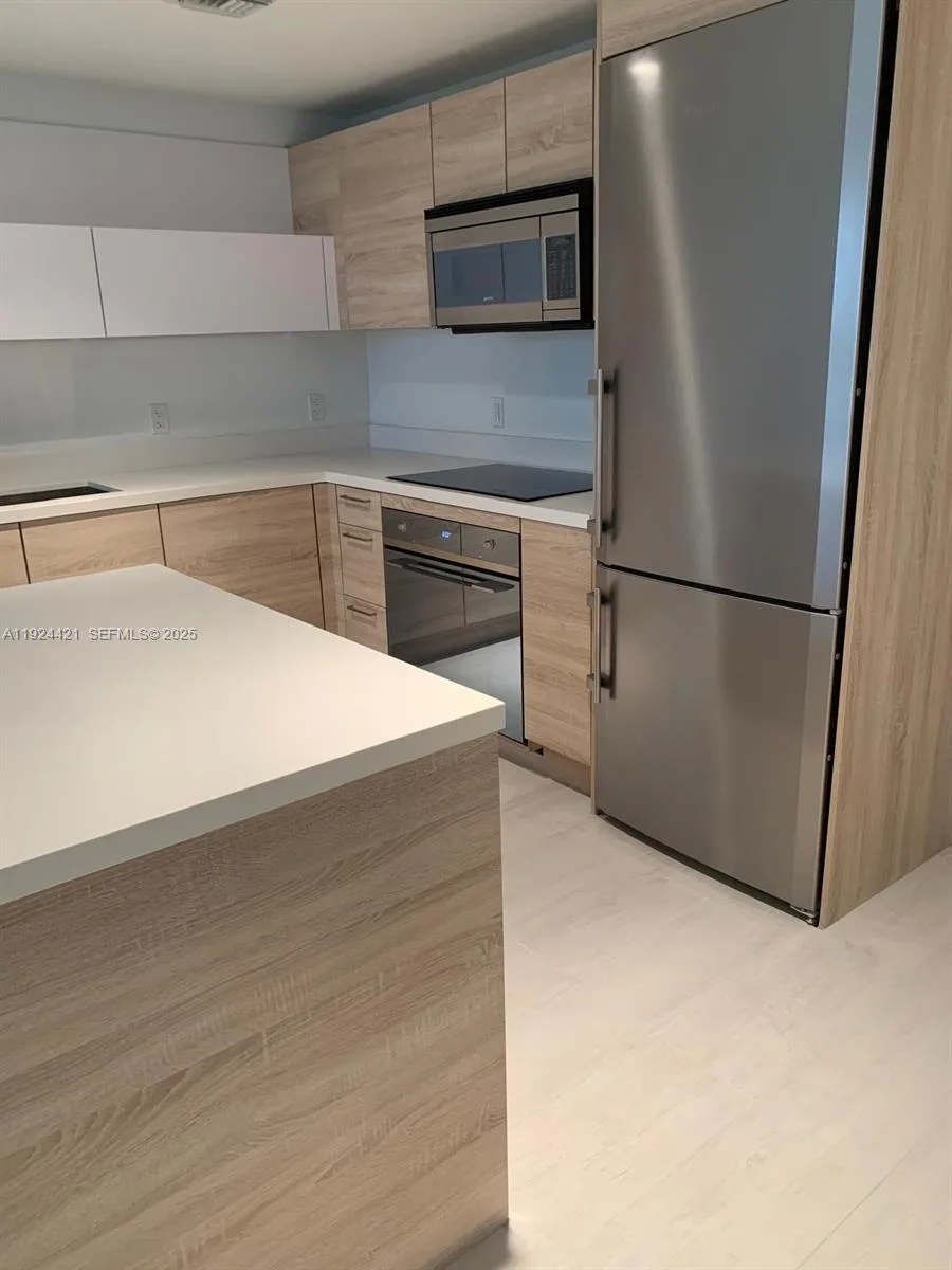 16385 Biscayne Blvd # 2302, North Miami Beach, FL 33160 photo 12