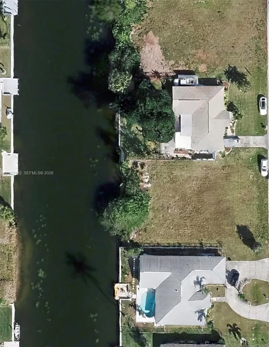 3720 SW 5th Ave, Cape Coral, FL 33914 photo 2