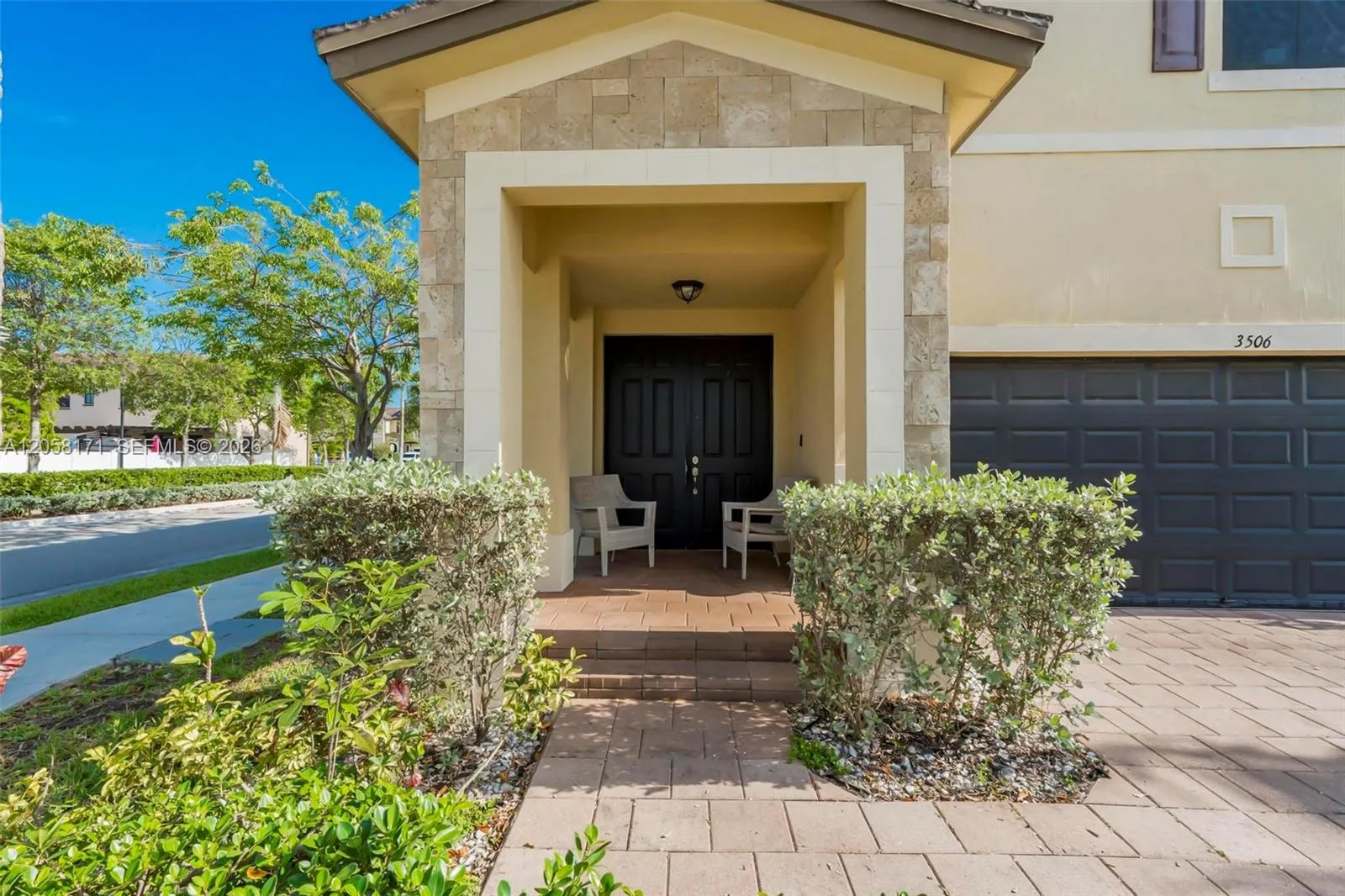 3506 W 106th Ter, Hialeah, FL 33018 photo 2