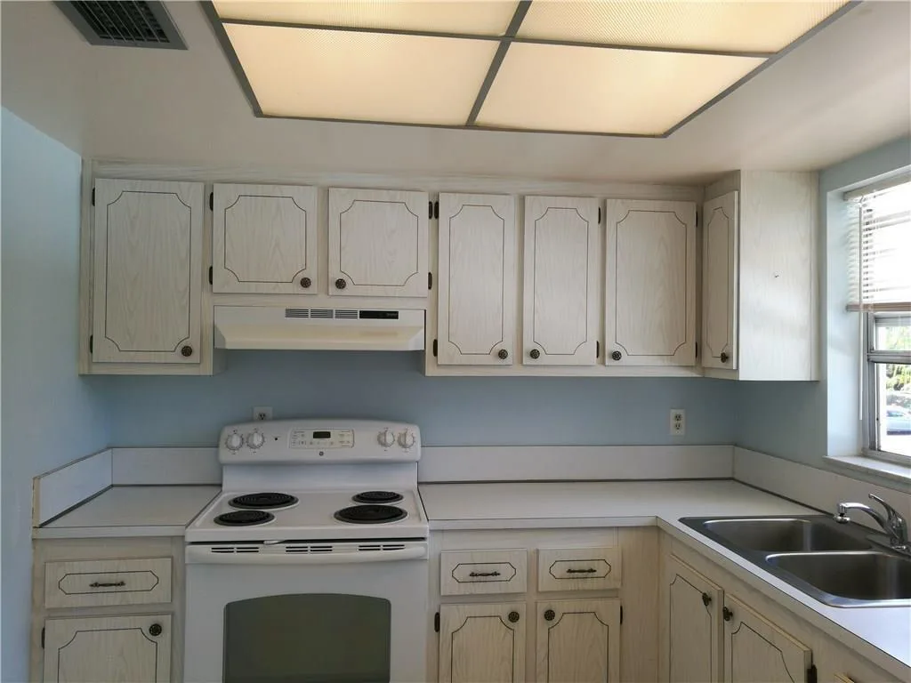 2950 SE OCEAN Boulevard # 136-6, Stuart, FL 34996 — zdjęcie 4