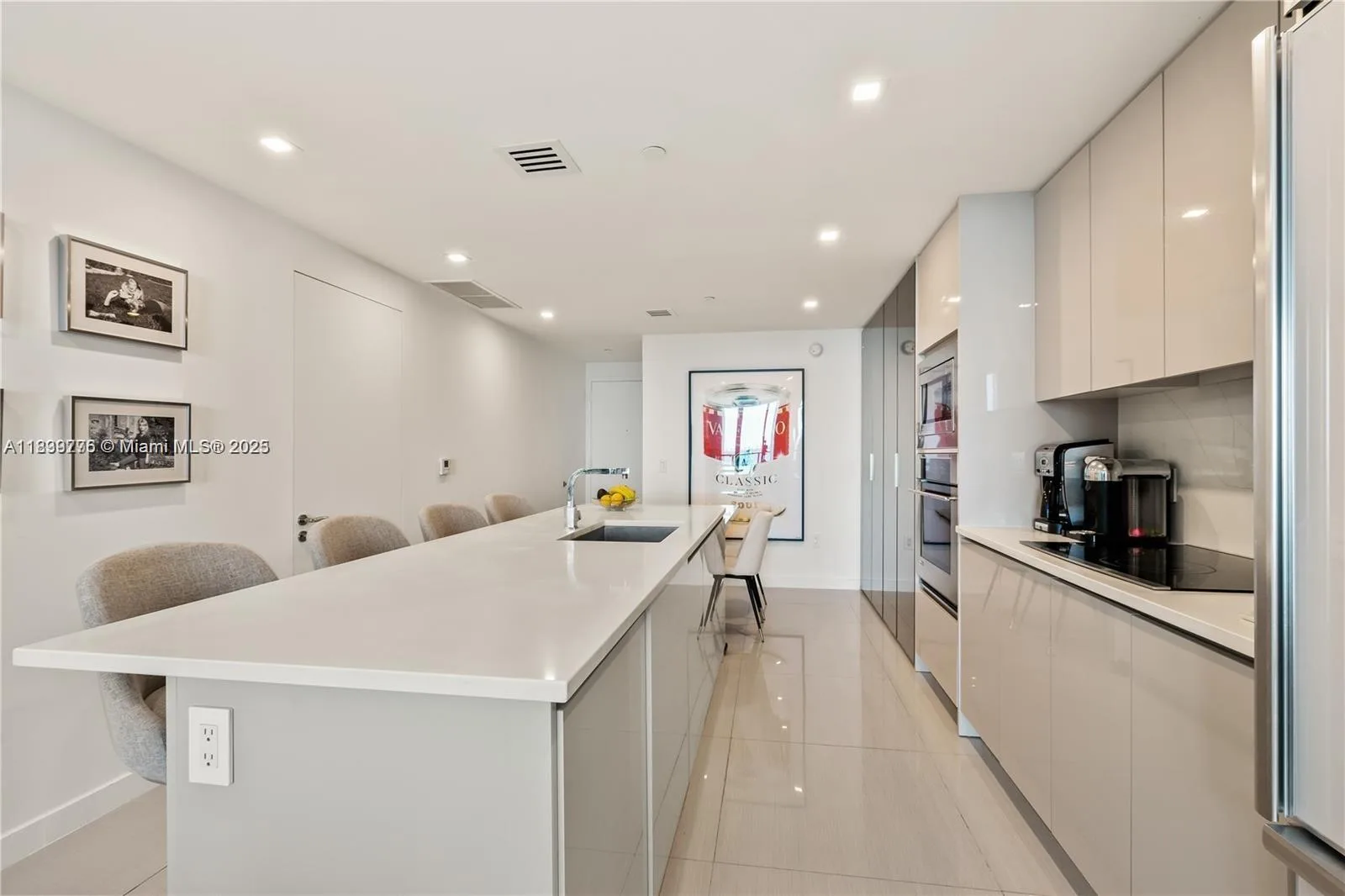 460 NE 28th St # 2502, Miami, FL 33137 photo 6