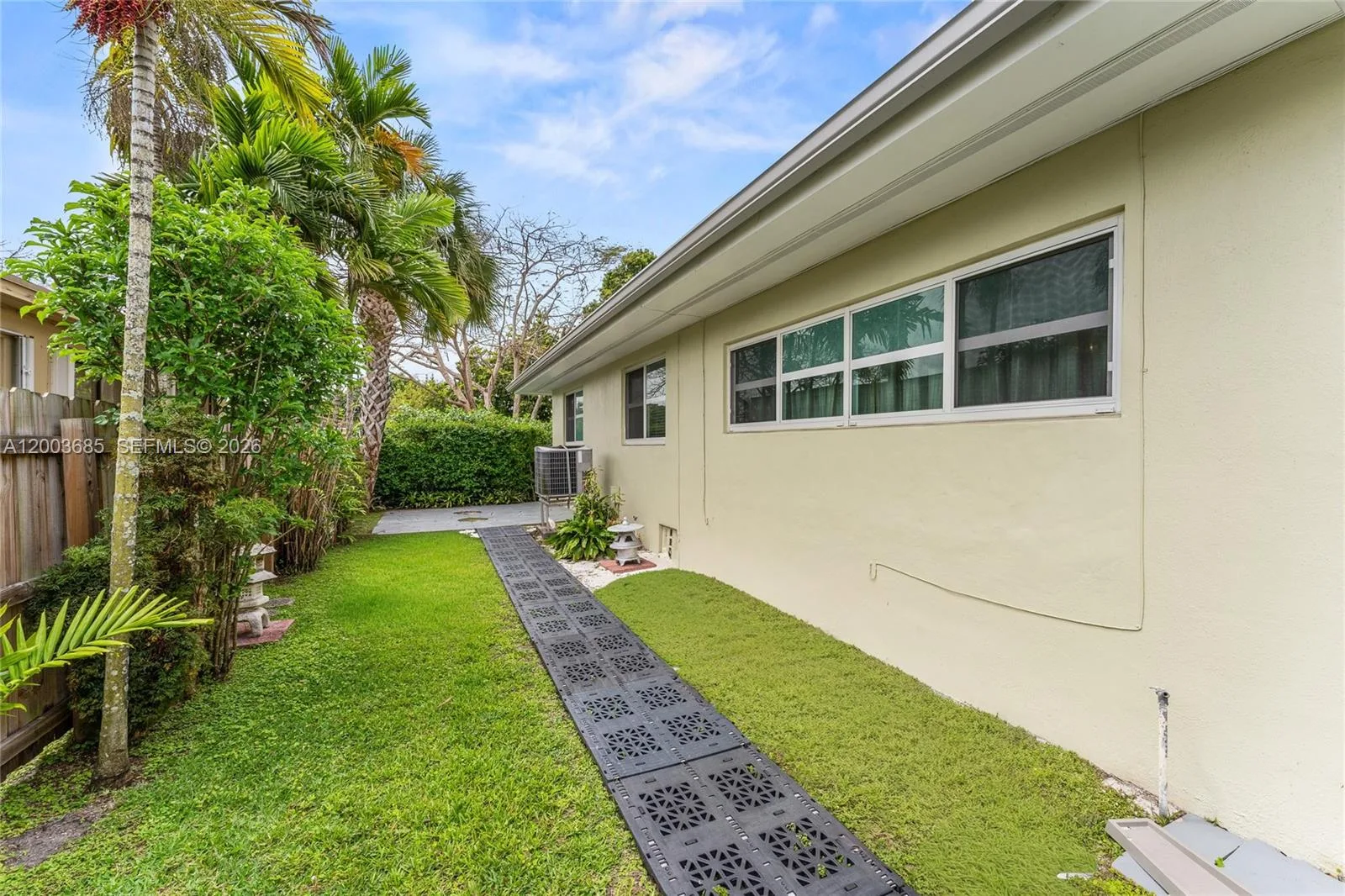 501 Lawn Way, Miami Springs, FL 33166 photo 5