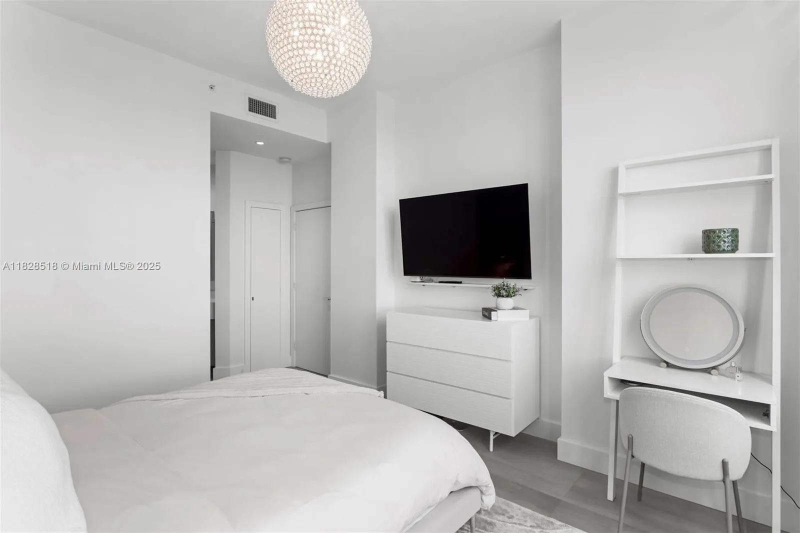 888 Brickell Key Dr # 2606, Miami, FL 33131 photo 12