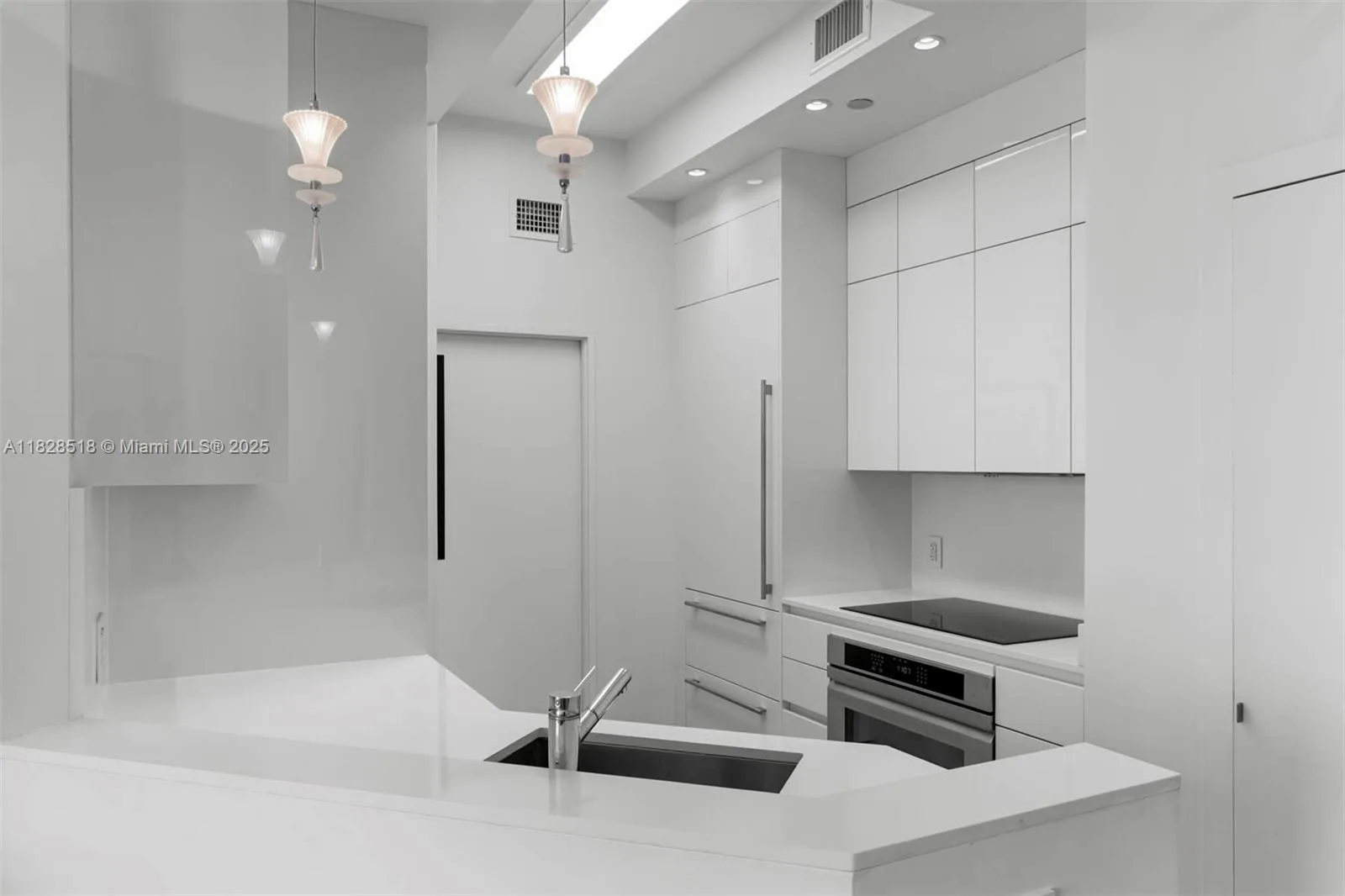 888 Brickell Key Dr # 2606, Miami, FL 33131 photo 7