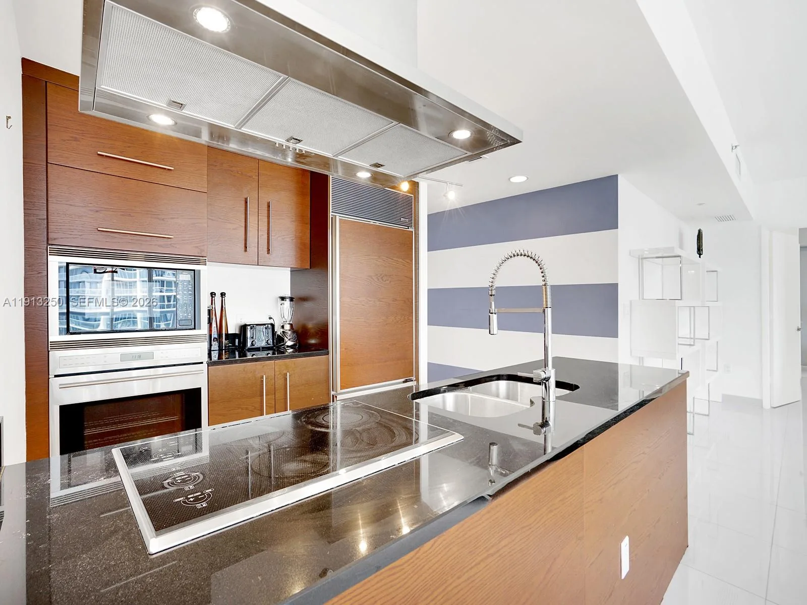 495 Brickell Ave # 2504, Miami, FL 33131 photo 5