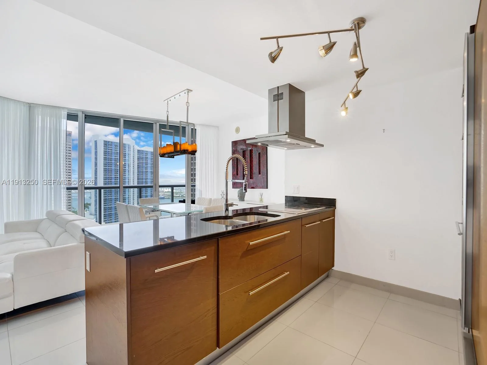 495 Brickell Ave # 2504, Miami, FL 33131 photo 6