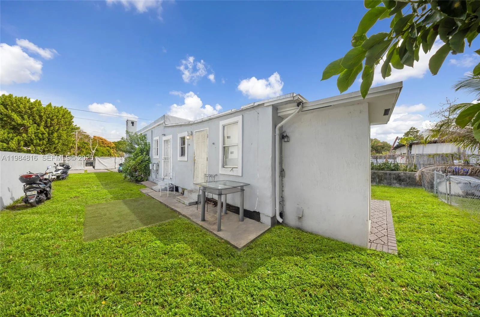 844 NW 29th St, Miami, FL 33127 photo 5