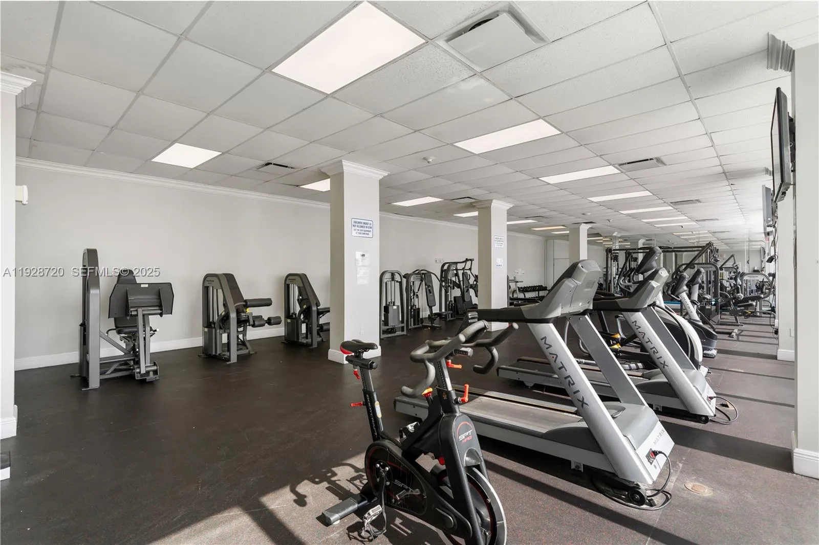 7135 Collins Ave # 613, Miami Beach, FL 33141 photo 3